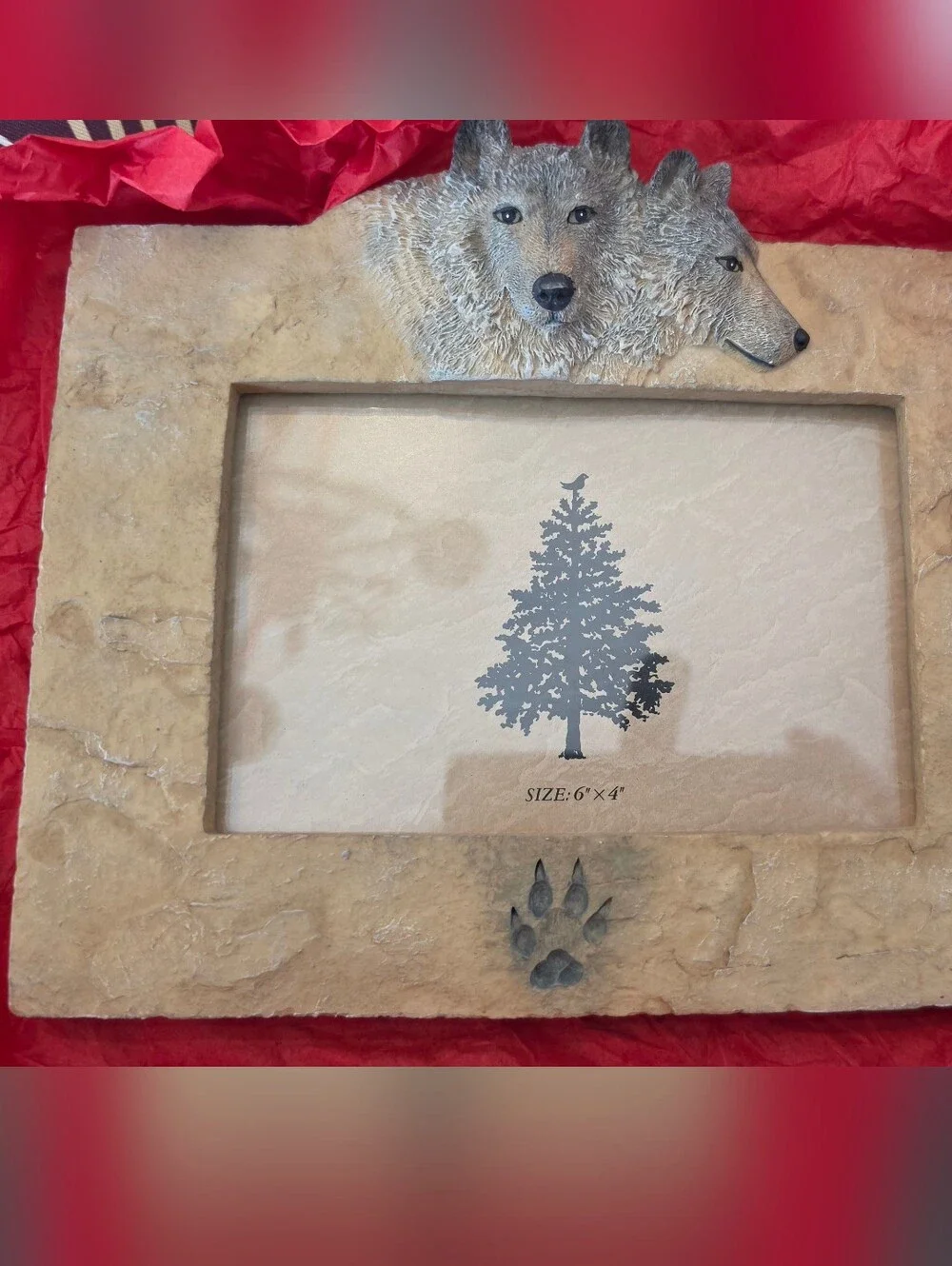 Rustic Wolf Duo 3D 4x6 Picture Frame - Natural Stone Finish Paw Print
